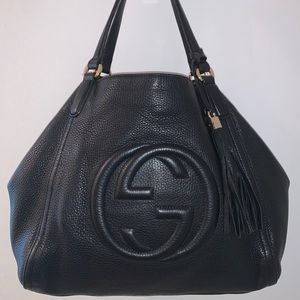 Gucci Black leather purse